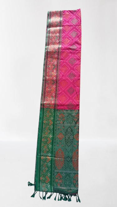 OWLSKY, SASSY & STYLO Women’s Patola Silk Saree with Unstitched Blouse | Woven Ethnic Design | Dual Tone Traditional Saree | Festive, Casual & Office Wear