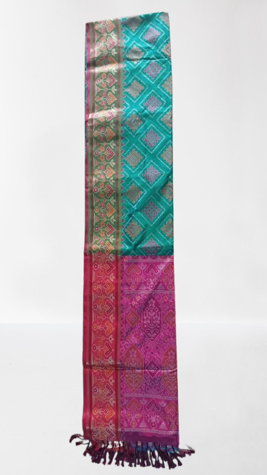 OWLSKY, SASSY & STYLO Women’s Patola Silk Saree with Unstitched Blouse | Woven Ethnic Design | Dual Tone Traditional Saree | Festive, Casual & Office Wear