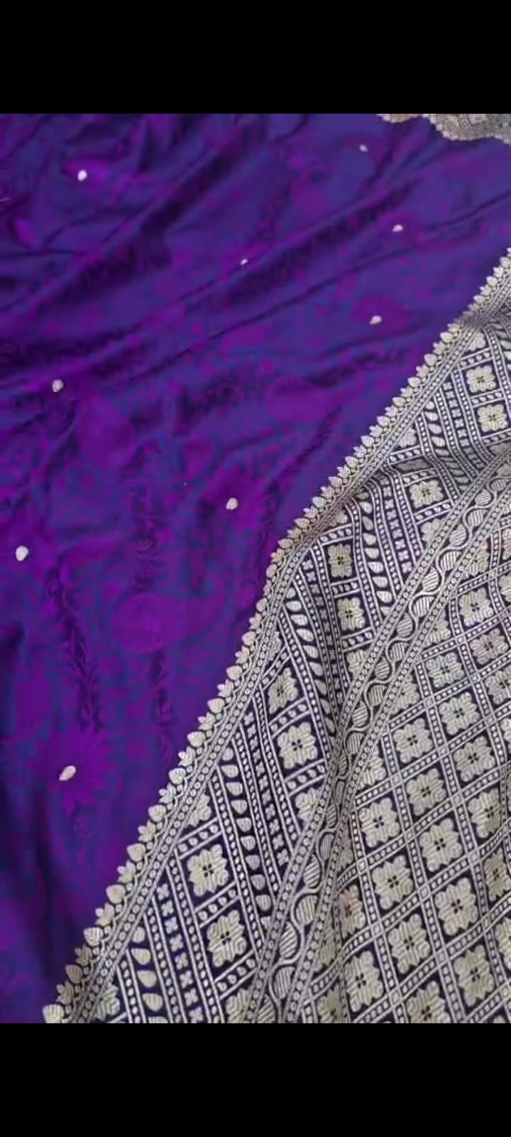 OWLSKY, SASSY & STYLO Women's Handloom Pure Banarasi Silk Saree with Jacquard Woven Floral/Paisley Butti with Rich Contrast Zari Border & Grand Rich Designer Woven Pallu