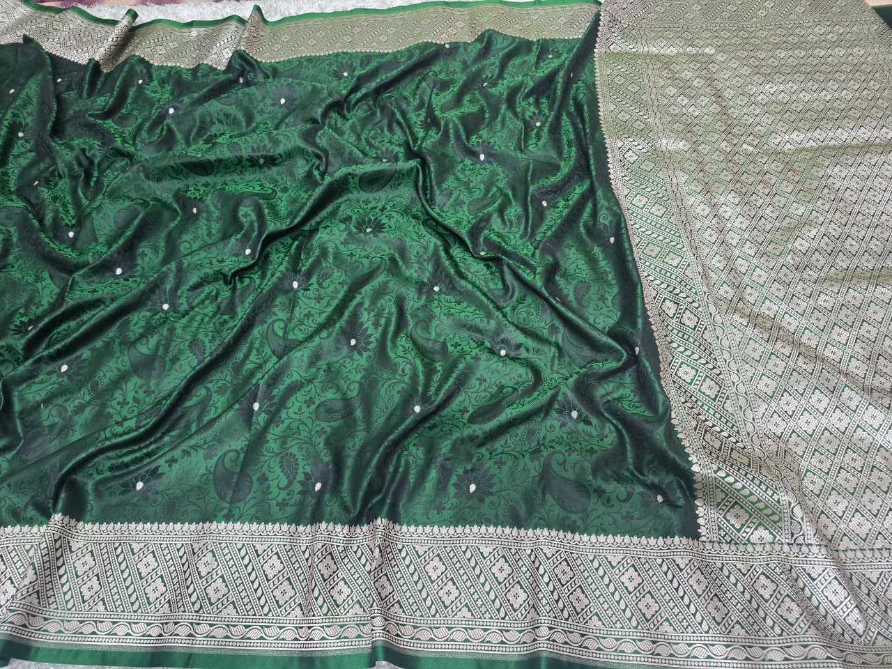 OWLSKY, SASSY & STYLO Women's Handloom Pure Banarasi Silk Saree with Jacquard Woven Floral/Paisley Butti with Rich Contrast Zari Border & Grand Rich Designer Woven Pallu